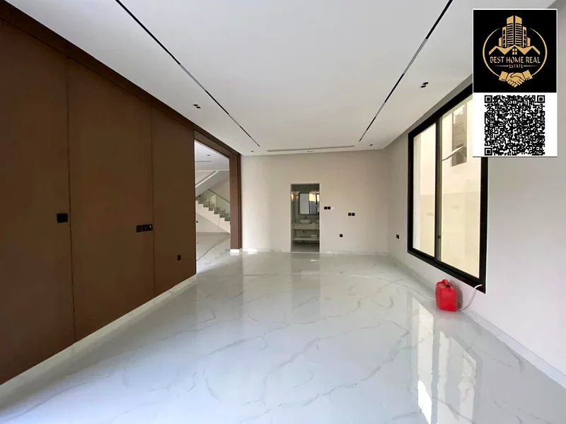 فيلا حديثة مكونة من 5 غرف نوم بتصميم أنيق وبركة سباحة - تشمل رسوم التسجيل ونقل الملكية63909223601666113