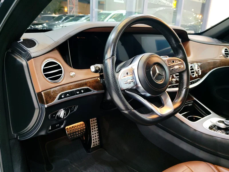 Very Best Price Mercedes S450 AMG GCC Very Low Mileage 82000 Km63699045420033114
