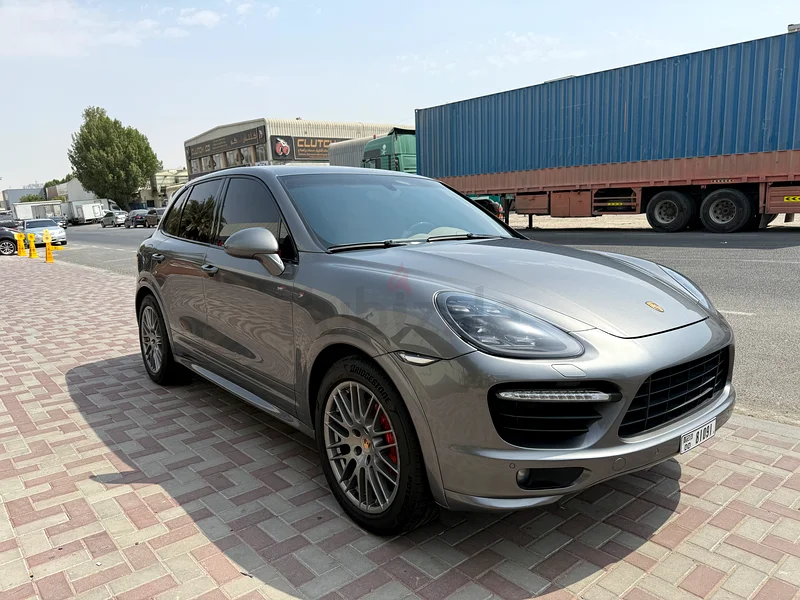 Porsche Cayenne GTS63699038846594111