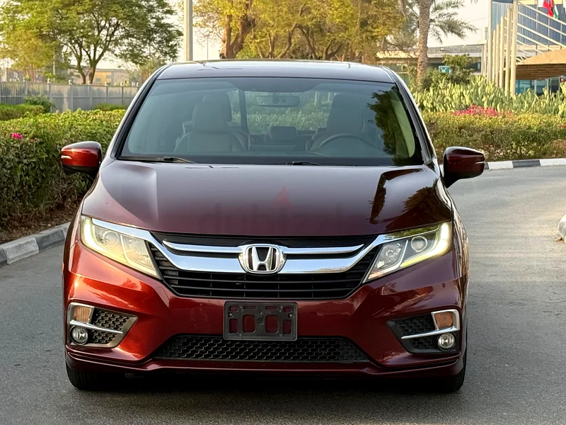 Honda Odyssey 2018 GCC Full option Accident free very good condition63699032320002111
