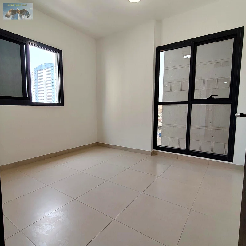 2 BHK with Excellent Finishing, Built-in Wardrobes + Free Parking Inside the Tower | Second Tenant | Very Attractive Price63708237335170114