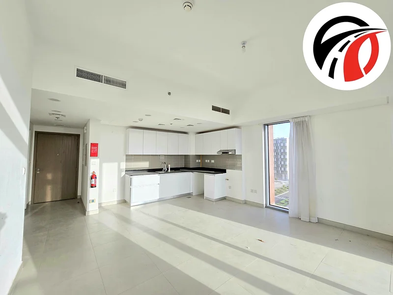 Spacious Apartment ! Park Facing ! Big Size ! With All Aminities ! Ready to Move63751206220162110