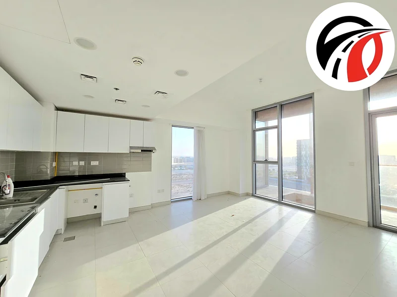 Spacious Apartment ! Park Facing ! Big Size ! With All Aminities ! Ready to Move63751206220162112