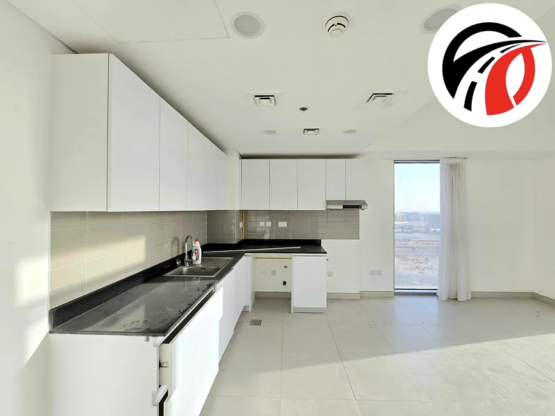 Spacious Apartment ! Park Facing ! Big Size ! With All Aminities ! Ready to Move63751206220162114