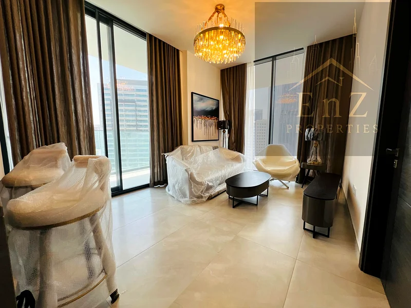 شقة جديدة بالكامل مفروشة بغرفة نوم واحدة وحمامين | جاهزة للانتقال فورًا |63793791615746110