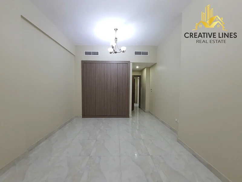شقة بمساحة 1 غرفة نوم ومطبخ مجهز متاحة للعائلات63757270981378111