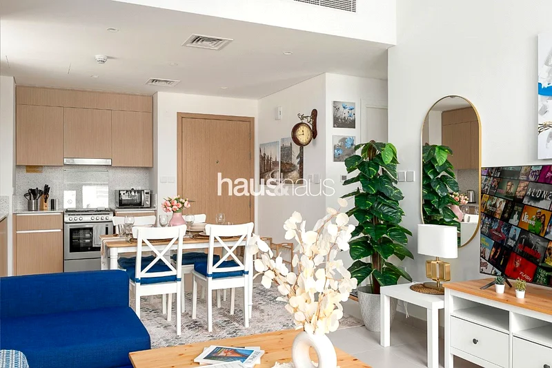Fully Furnished | Private Beach Access | Vacant64024508223233113