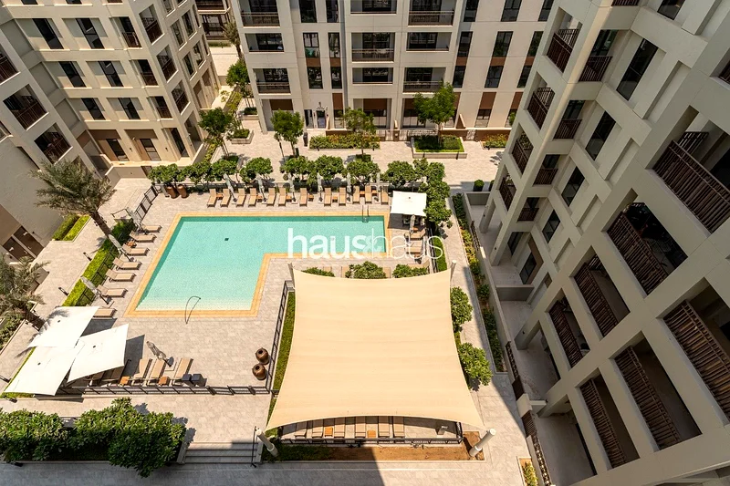 Fully Furnished | Private Beach Access | Vacant64024508223233114