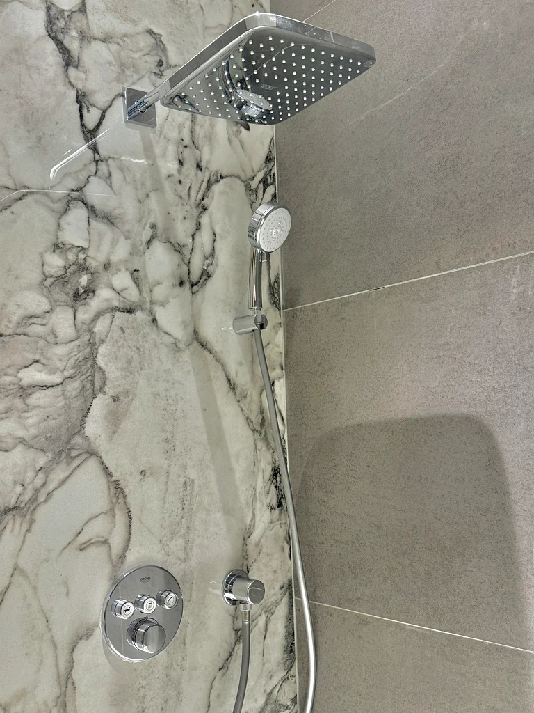 أبراج عجمان كريك63874795780097111