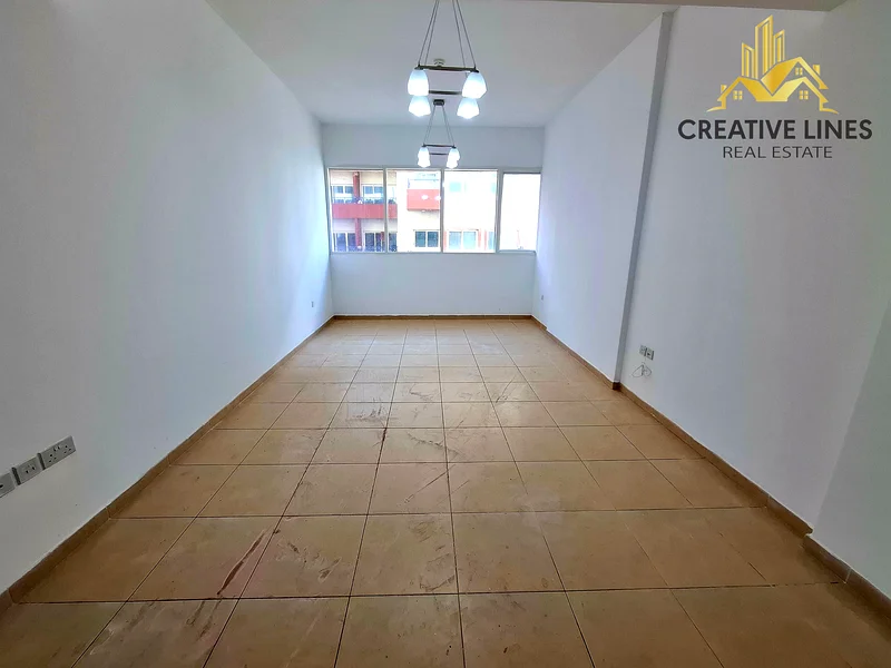 شقة واسعة جداً من نوع 2 غرفة نوم متاحة للعائلات في موقع متميز63755314751489111