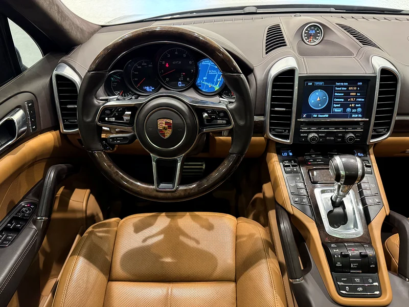 PORSCHE  | CAYENNE | GTS | 3.6L V6 | 2016 |  GCC | WELL MAINTAINED63700661388289114