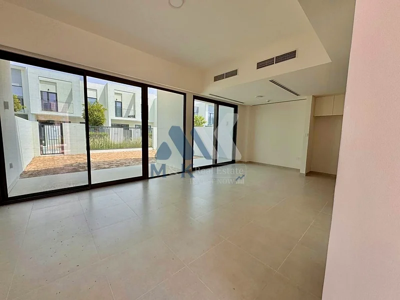 جاهز الآن / 3 غرف مع غرفة خادمة / سعر عرض محدود63807671553154110