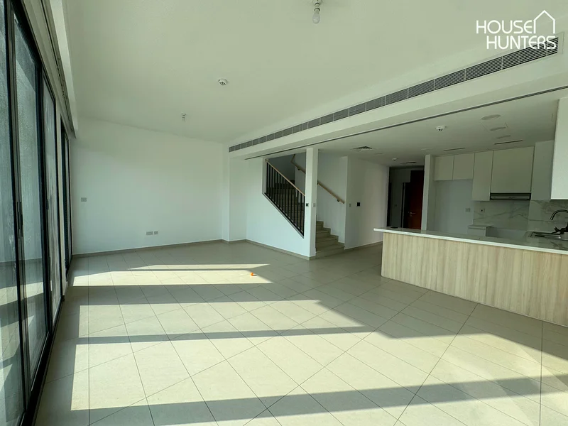 Corner Unit | Single row | Landscaped | Spacious63735398093699113