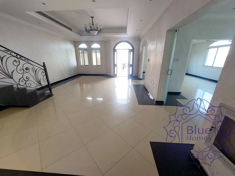Big 4bhk Villa 2bed Master Bedroom Near Main Road63812708054658113