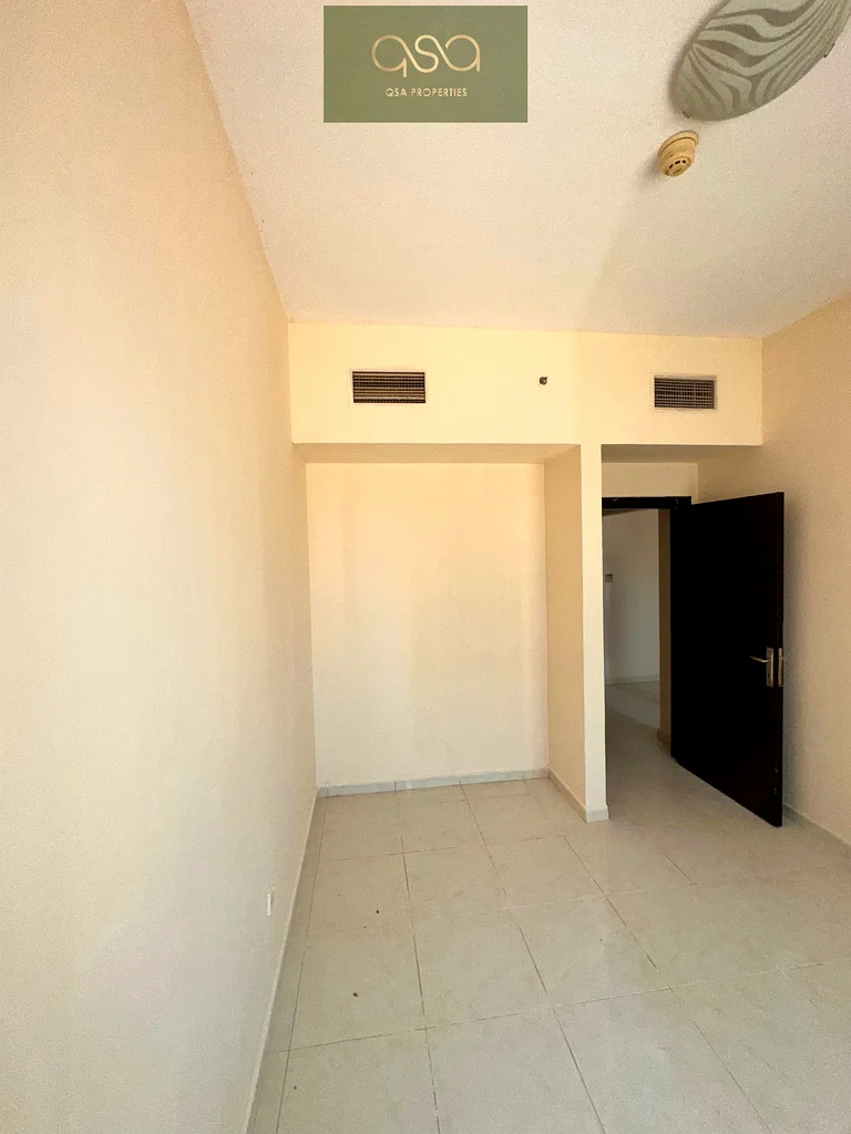 Spacious 1 BHK + Study | Closed Kitchen | Open View – For Rent 28000 AED63715947819394113