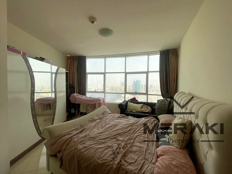 شقة من غرفة نوم واحدة للبيع جاهزة للتسليم في أبراج أورينت.63868943751171113