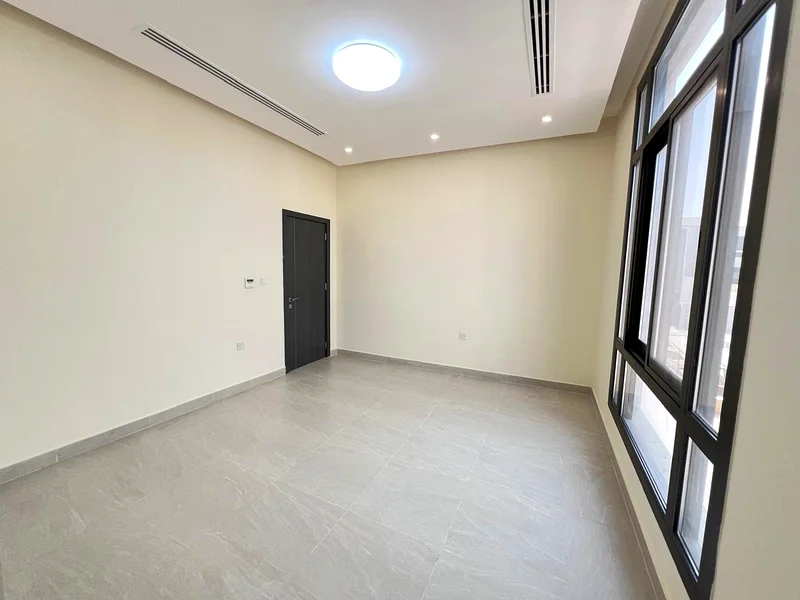 فيلا حديثة بالكامل |4 غرف نوم| غرفة خادمة | | حديقة63724981165185114