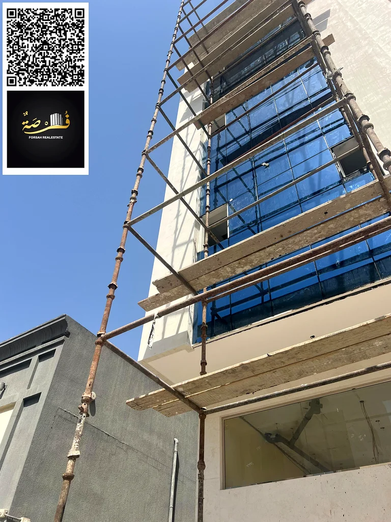 🏢 مبنى جديد للبيع، أول مستأجر - العالية / عجمان 📐 تفاصيل المبنى: المساحة: [أدخل المساحة إن وُجدت] يتكون من: طابق أرضي 3 طوابق63872421103618111