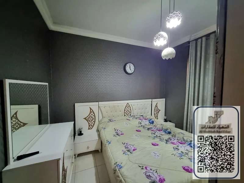 شقة متوسطة، غرفة نوم واحدة وصالون، مفروشة، تشمل الفواتير، بسعر جيد63709678633986111