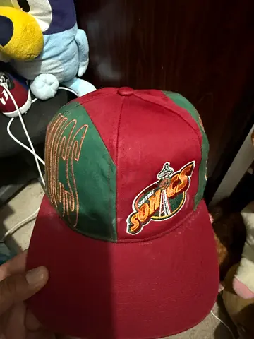 Vintage Snap Back Seattle SuperSonics Cap
