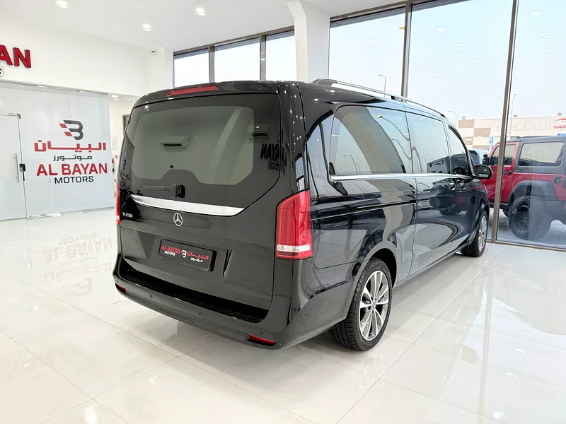 مرسيدس V250 اسود / اسود خليجي 202263699042977281112
