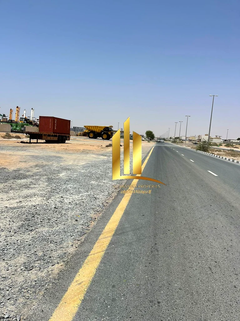 للبيع، أرض صناعية وتجارية في شارع 97، منطقة الخردة ومحال قطع غيار السيارات. ملكية تامة للمواطنين وملكية لمدة 99 عامًا للأجانب63818610227969112