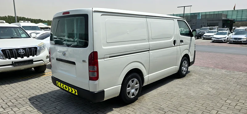 Toyota Hiace 2016 GL Low Roof63699049391234111