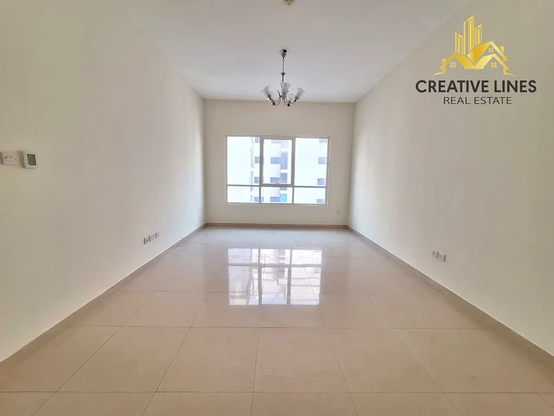 شقة مكونة من 3 غرف نوم بجوار حديقة البركة | مبنى الفرج | إيجار 80 ألف درهم63757164489474110