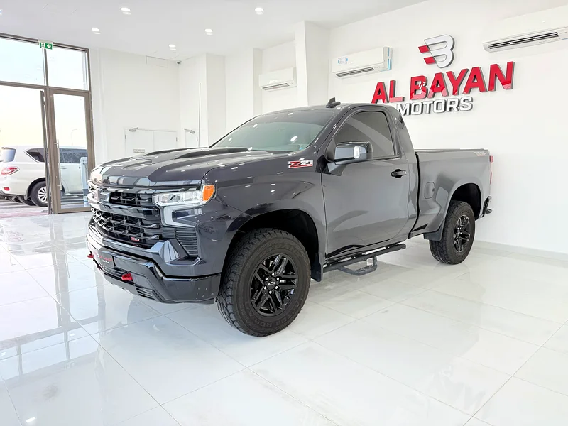 Chevrolet Silverado LT Trail Boss Gray with Beige Interior Gulf Ben Hamoudah 202363699031363201111