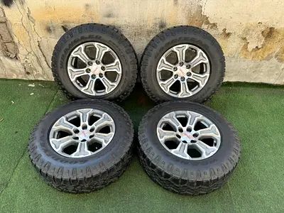 Original GMC 18” wheels and Tyres 275/65R18
