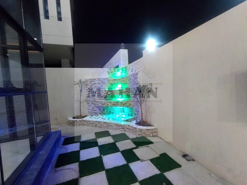 Al hello 5 غرف نوم مساحتها 3014 قدم مربع بسعر 1.650 مليون دولار شاملاً رسوم التحويل وتكاليف التكييف63910755485827111