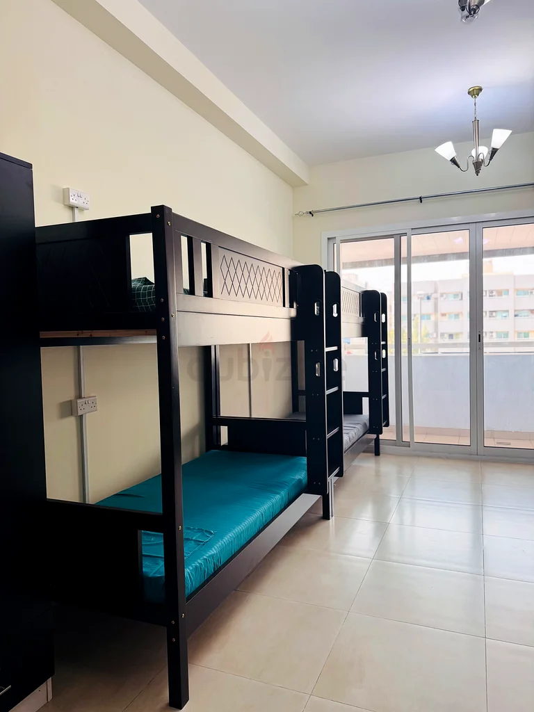 LADIES BEDSPACE AVAILABLE IN AL QIYADA (NEAR METRO EXIT 2 )64057247124865114