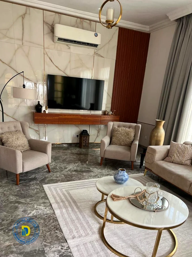 For sale, a modern 5-room corner villa. The price includes water, electricity, and air conditioning.63878403050243111