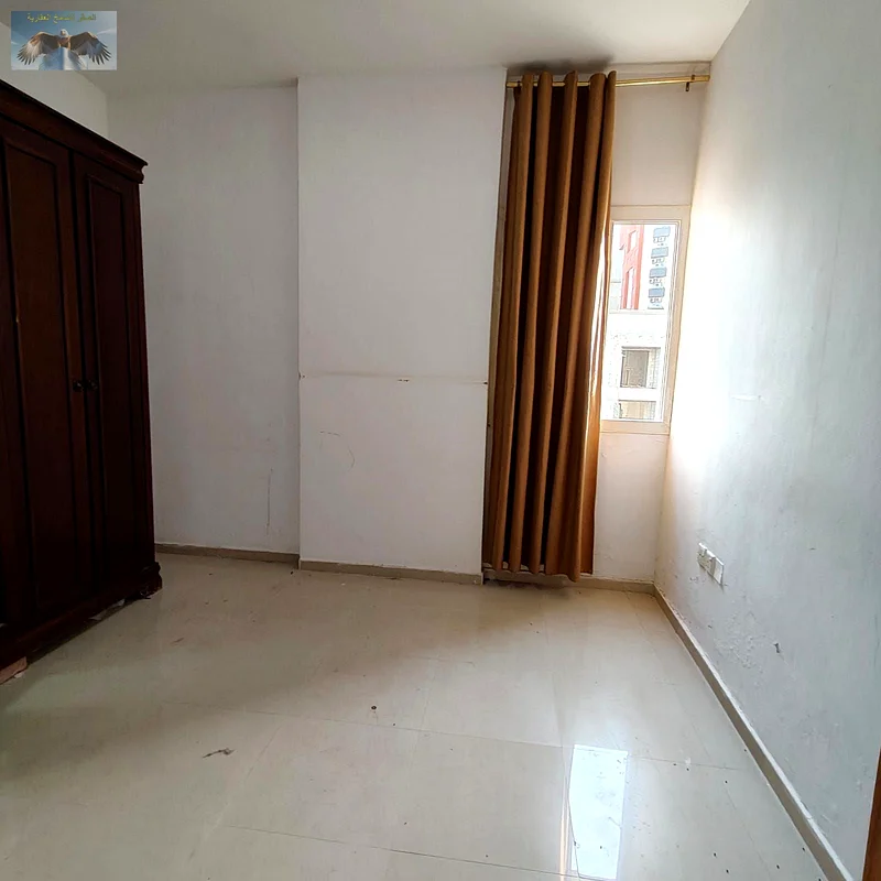 شقة 2BHK في النعيميّة بالقرب من مستشفى ثومباي، موقع مميز قريب من الخدمات، واسعة ومناسبة للعائلات. إيجار سنوي: 33,000 درهم إماراتي فقط.63723946664577114