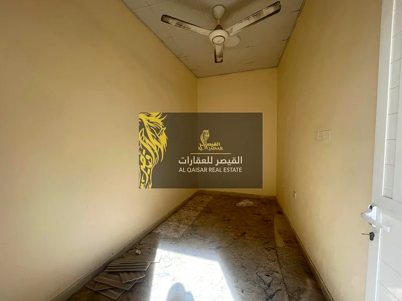 منزل عائلي واسع مع مجلس وأجنحة خارجية وفناء خاص63855785017346112