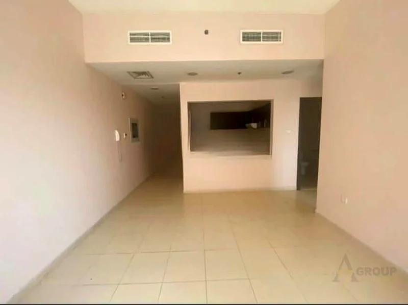 شقة مكونة من غرفتي نوم وشرفة بإطلالة مفتوحة، وتحافظ على جودتها العالية63728541897346113