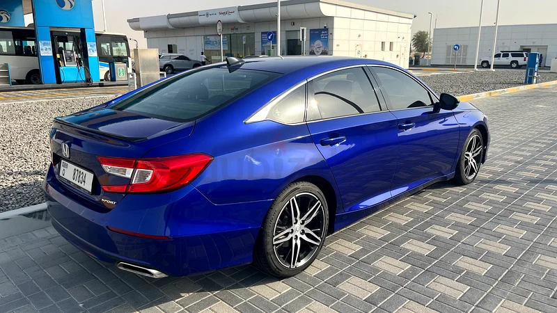 Blue Honda Accord63699033246723114