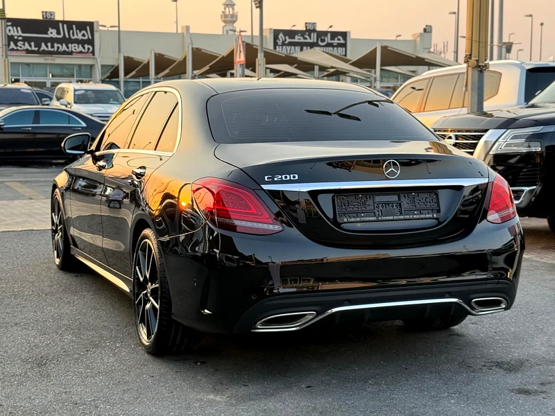 مرسيدس C200 AMG خليجي بحالة الوكالة فل اوبشن63700563687299113