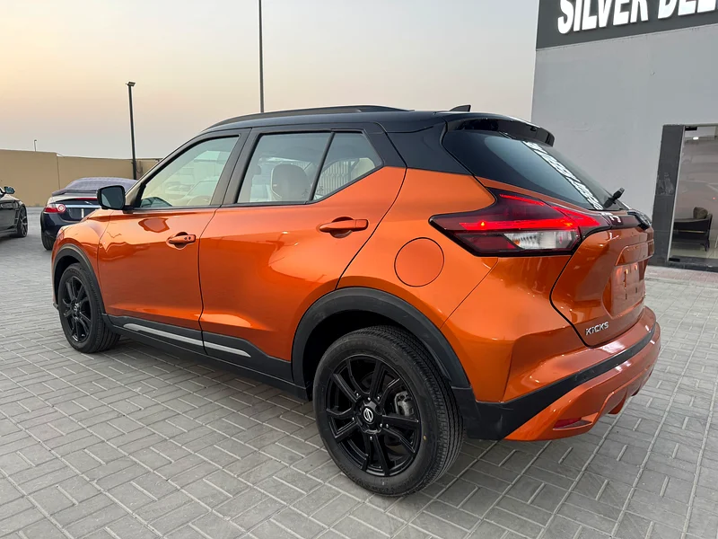 SR Fully Loaded, Two Tone Interior63699058272131112