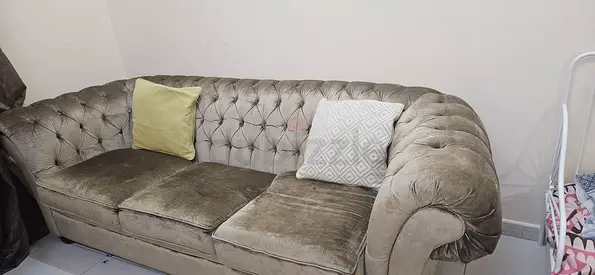 Luxurious Velvet 3-Seater Sofa with Cushions