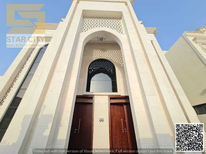 🏡 For Sale: Classic Villa – 5 Master Bedrooms + Majlis + Living Room + Main Kitchen + Maid’s Room + Fountain – Large Setback, Includes Registration,63909440450689113