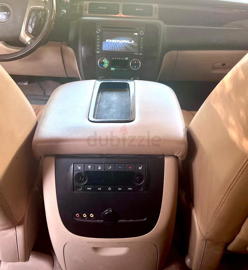 جيب أس يو في مستعملة من طراز GMC Yukon Denali جاهزة للتفاوض وبيع سريع63699028277505114