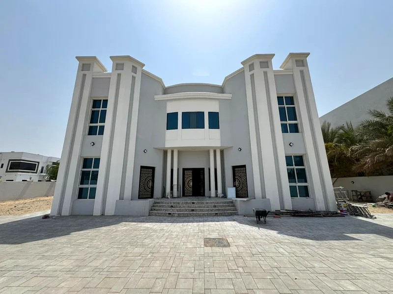 جديد بالكامل | 5 غرف نوم | حديقة كبيرة63743312281859110