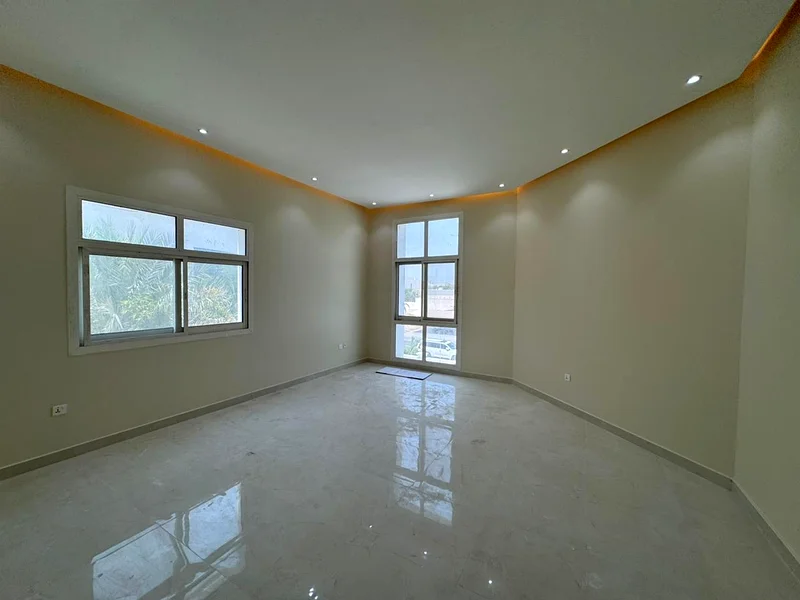 جديد بالكامل | 5 غرف نوم | حديقة كبيرة63743312281859113