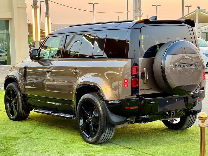 2024DEFENDER110CLEAN TITLE V6 LIKE NEW63700286649217114