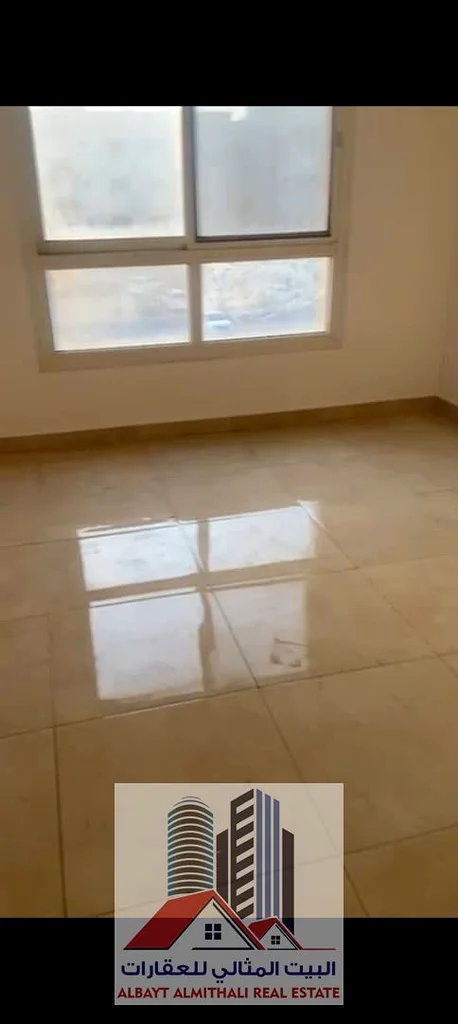 **شقة واسعة مكونة من غرفتي نوم للإيجار في منطقة الراحة – موقع ممتاز وسعر معقول**63711251012737113