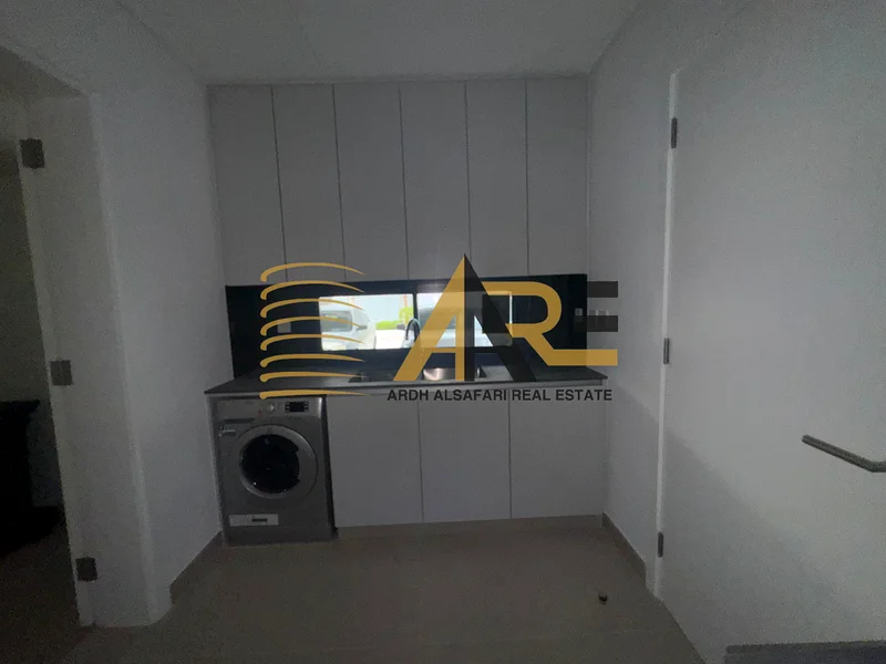 تاون هاوس فاخر جديد مكون من غرفتي نوم في موقع متميز.63699930043010114