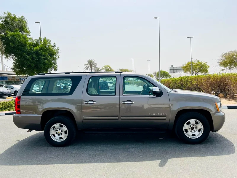 CHEVROLET SUBURBAN GCC SPECS SINGLE OWNER63699030778883114