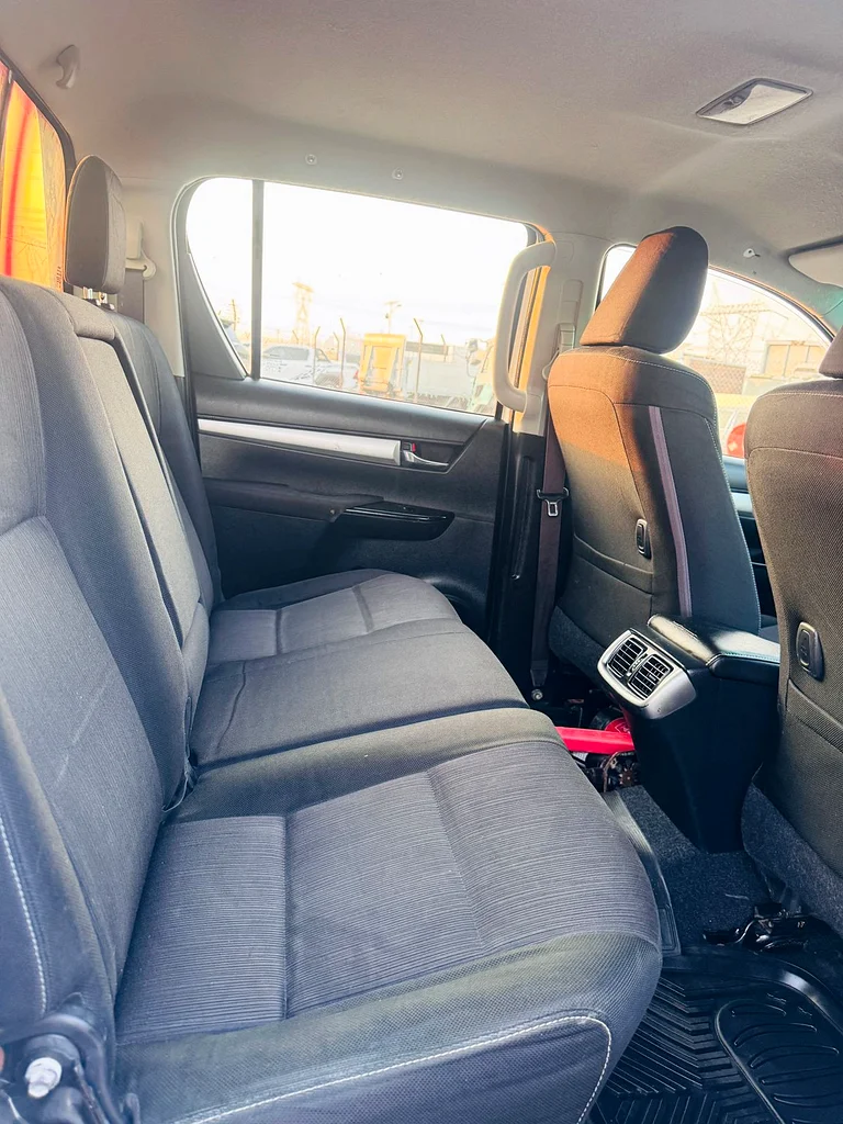 Toyota Hilux // Full Option // Gcc space // 4 WD DRIVE // Model 2017 // GOOD CONDITIONS63699052276482111