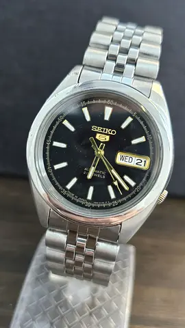 Vintage Seiko 5 Automatic Japan made Mens watch (Used)